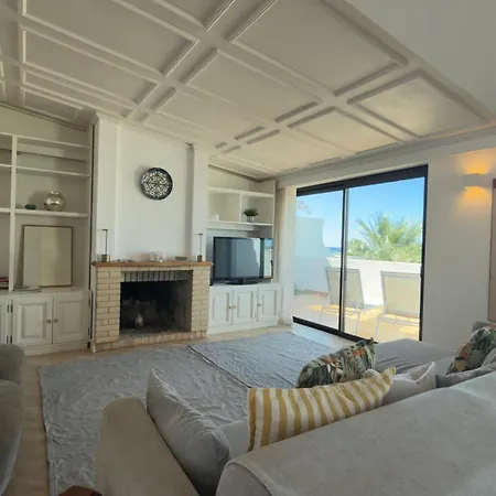 Penthouse S.jorge Seaview T4 كوارتيرا